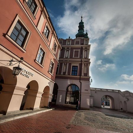 Hotel Zamojski Zamosc  Bagian luar foto