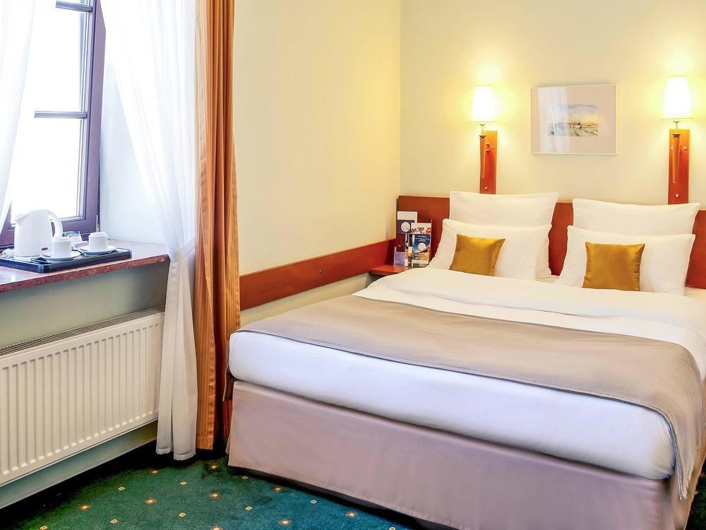 Hotel Zamojski Zamosc  Bagian luar foto