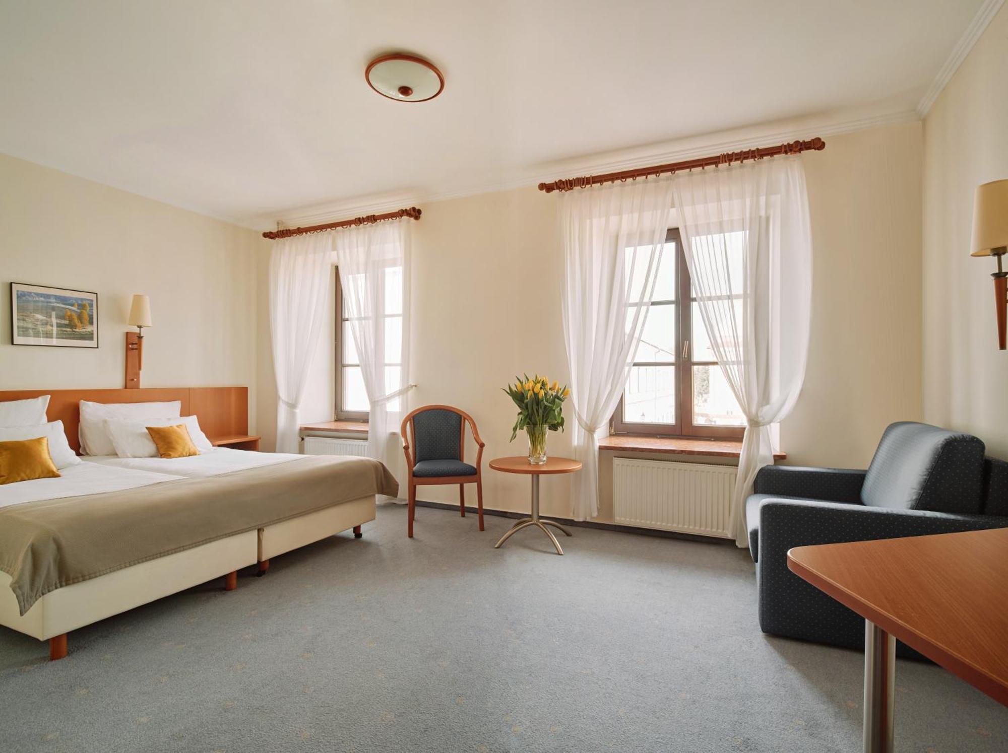 Hotel Zamojski Zamosc  Bagian luar foto