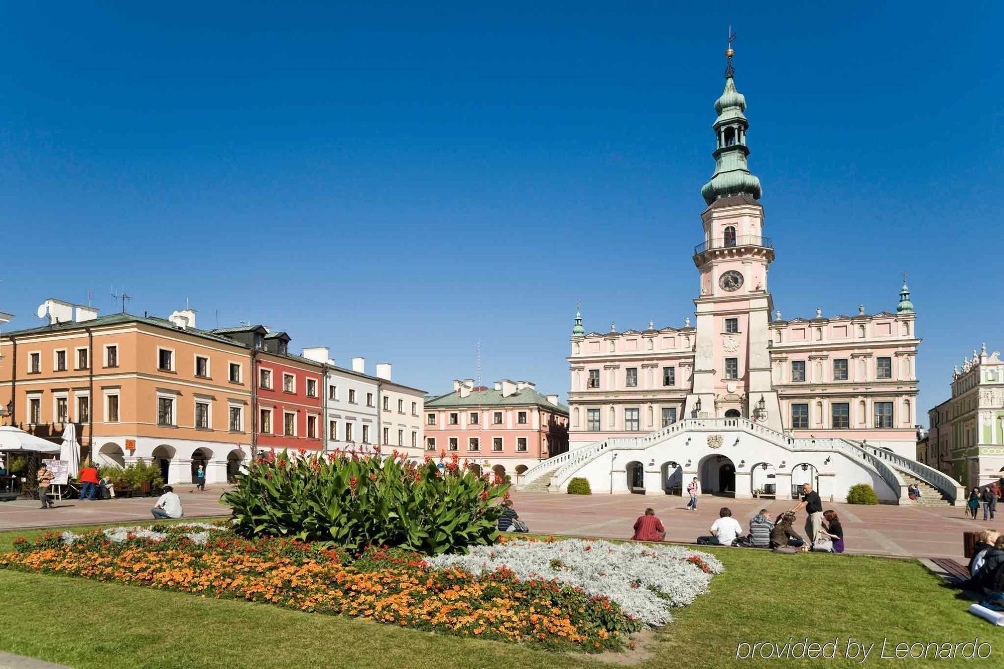Hotel Zamojski Zamosc  Bagian luar foto