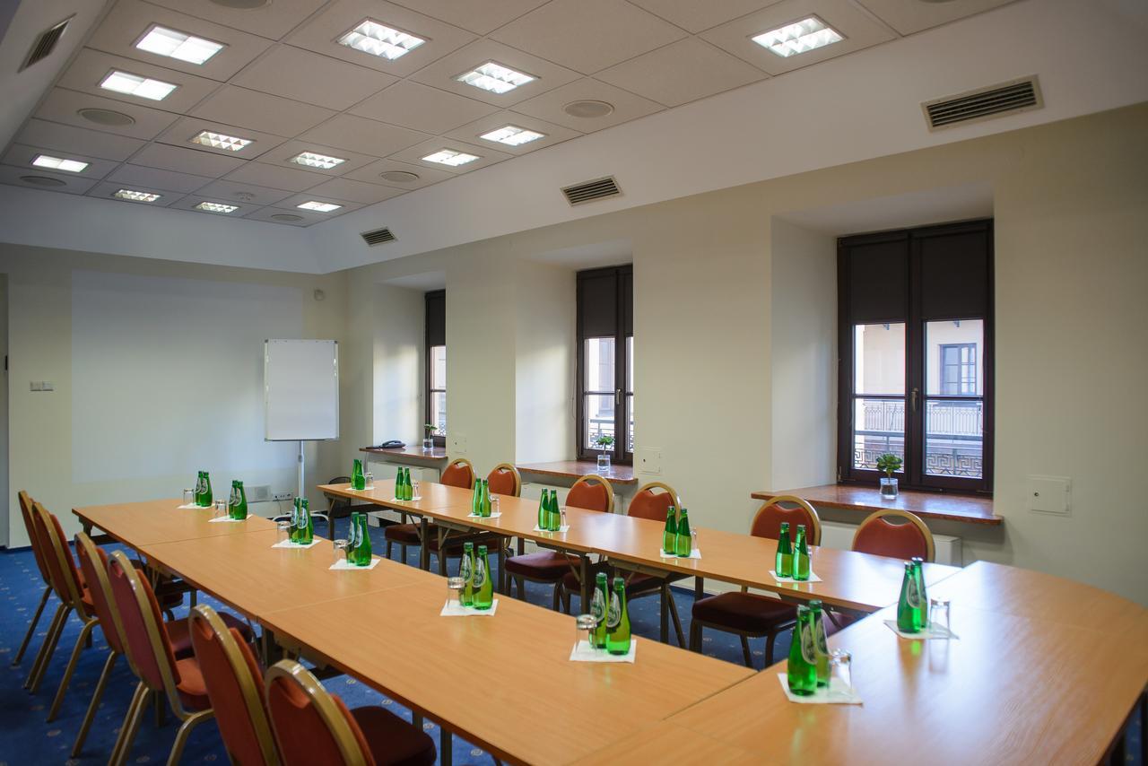 Hotel Zamojski Zamosc  Bagian luar foto