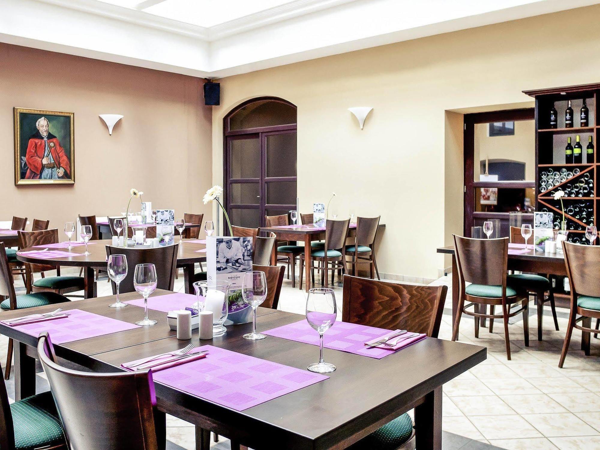 Hotel Zamojski Zamosc  Bagian luar foto