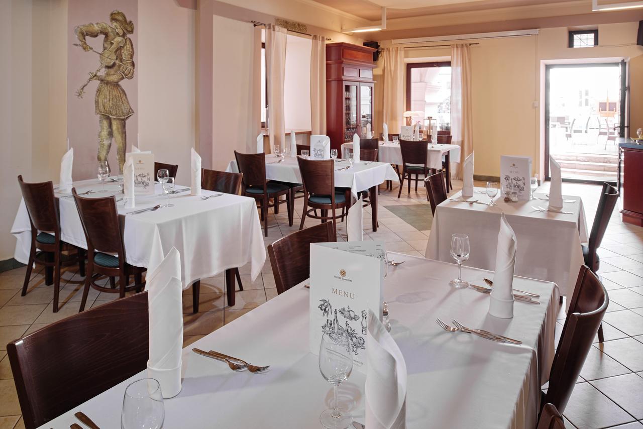 Hotel Zamojski Zamosc  Bagian luar foto